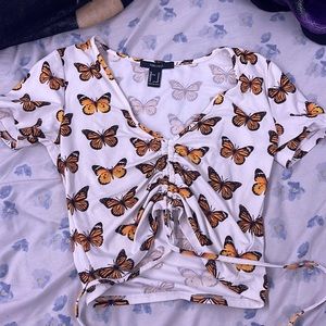 Loose medium size, crop top